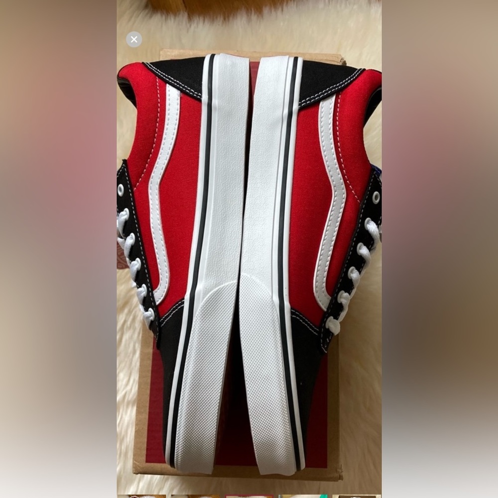 VANS WARD SNEAKER 👟 YOUTH SIZE 6